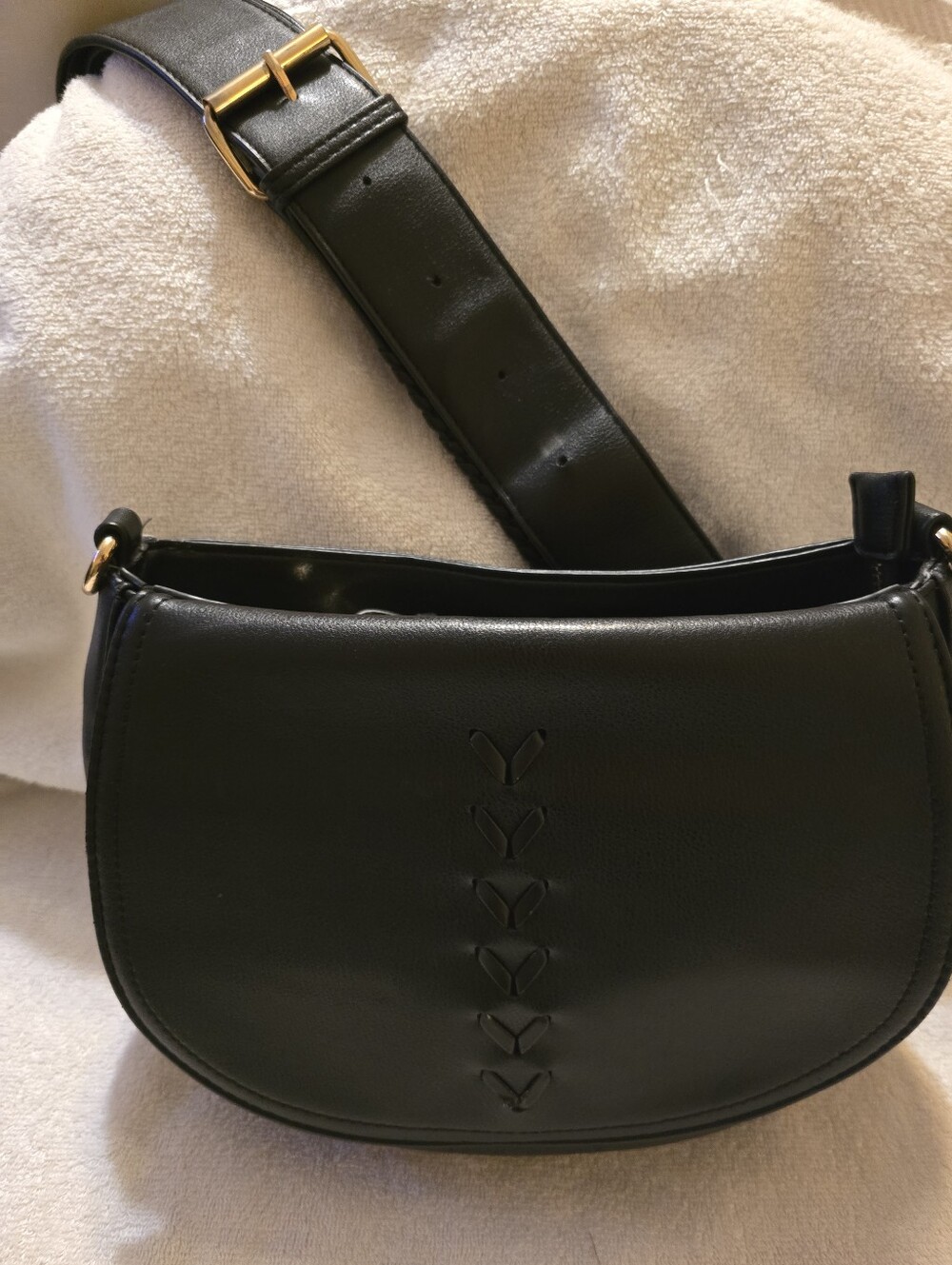 Urban Originals Black Vegan Leather Saddle Crossbody Bag Whipstitch Flap
